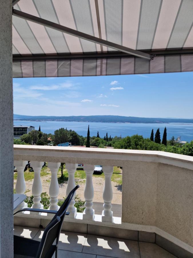 Apartments Velic Crikvenica Extérieur photo