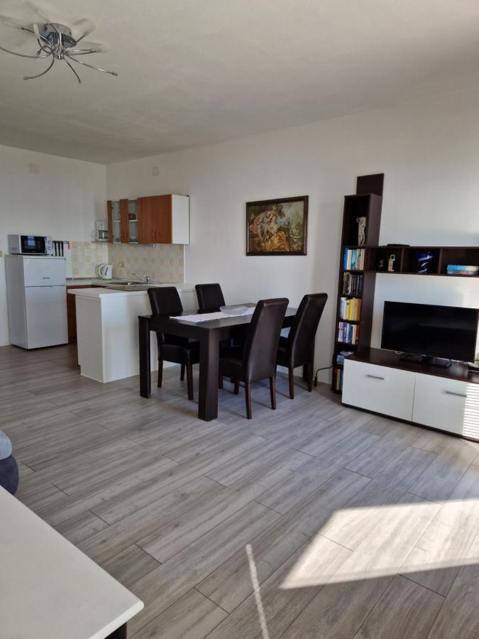 Apartments Velic Crikvenica Extérieur photo