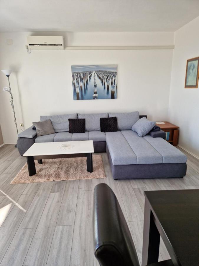 Apartments Velic Crikvenica Extérieur photo