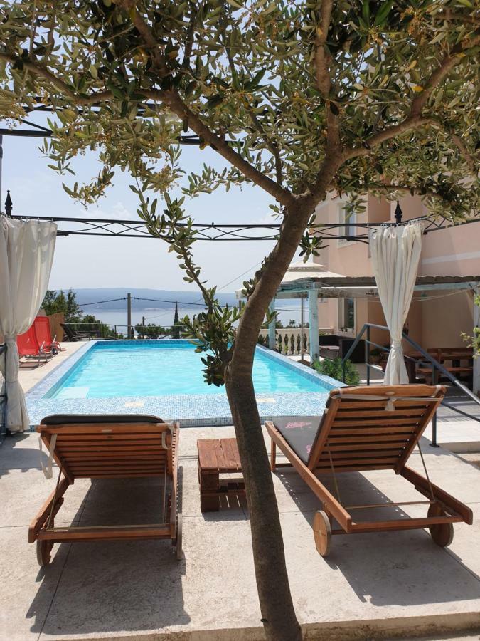 Apartments Velic Crikvenica Extérieur photo